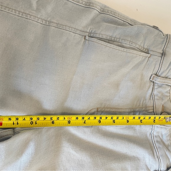 Peserico Slim jeans with maxi dart in bleach washed comfort denim sz 6 - Picture 16 of 16
